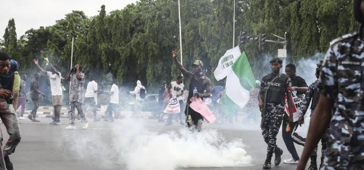 #FearlessInOctober Protest Turns Violent: Police Deploy Teargas, Live Bullets in Abuja